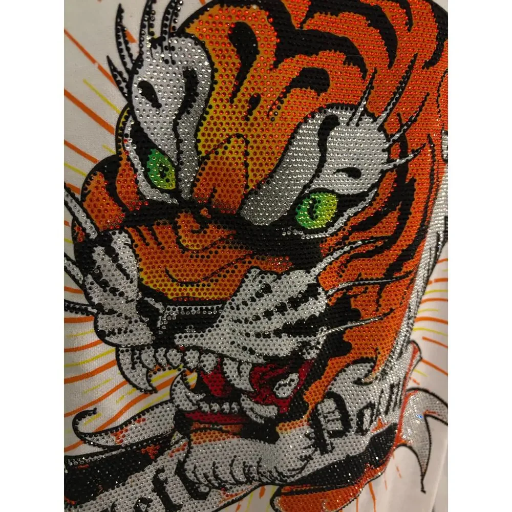 Left Point Rhinestone Tiger - Picture 5 of 7